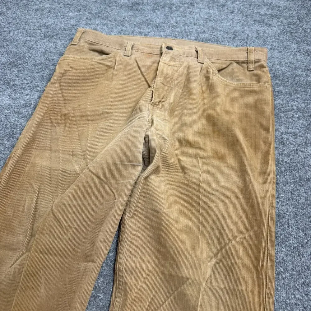 Levis title vintage